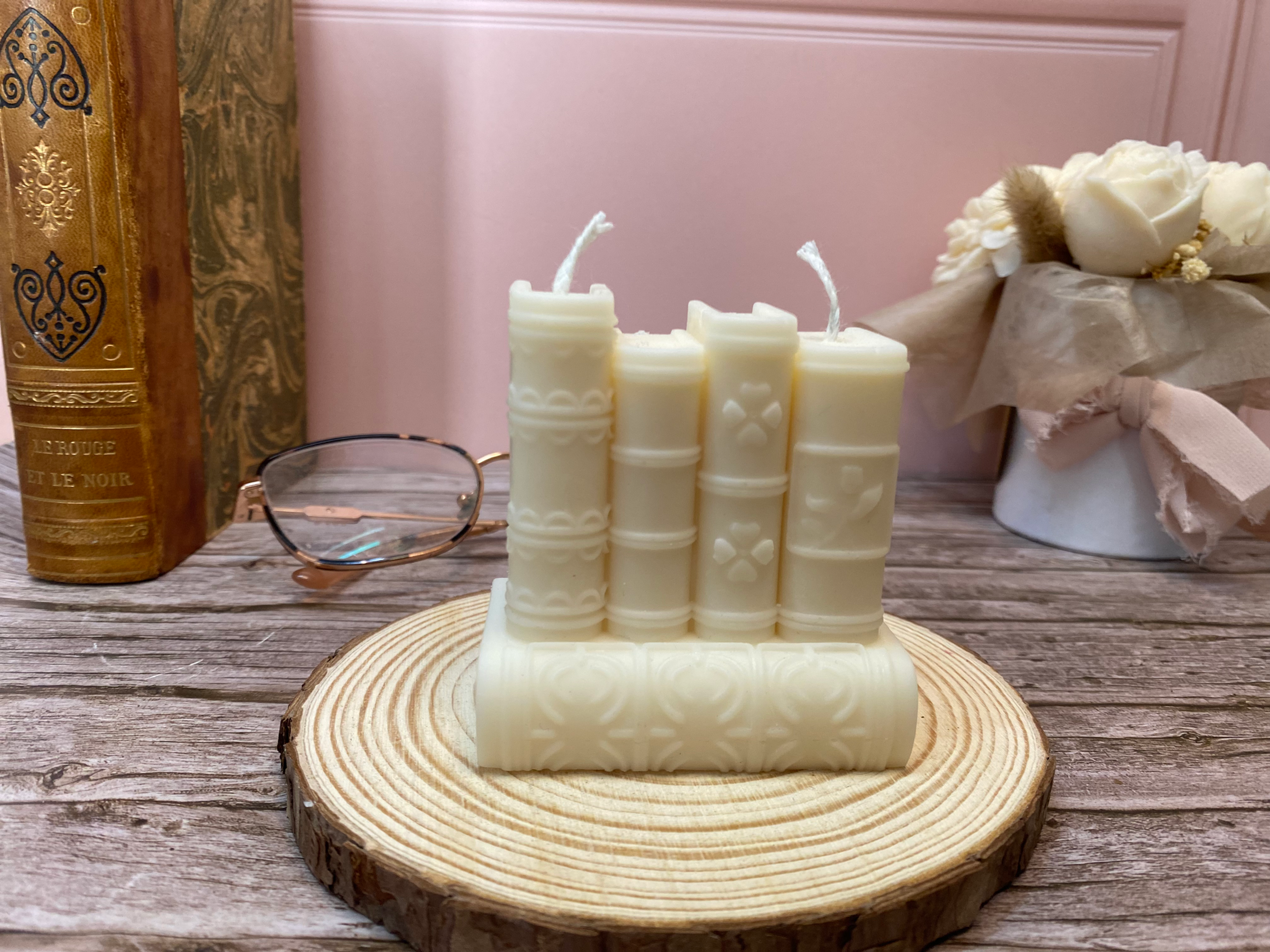 Bougie moulée livres - personnalisable