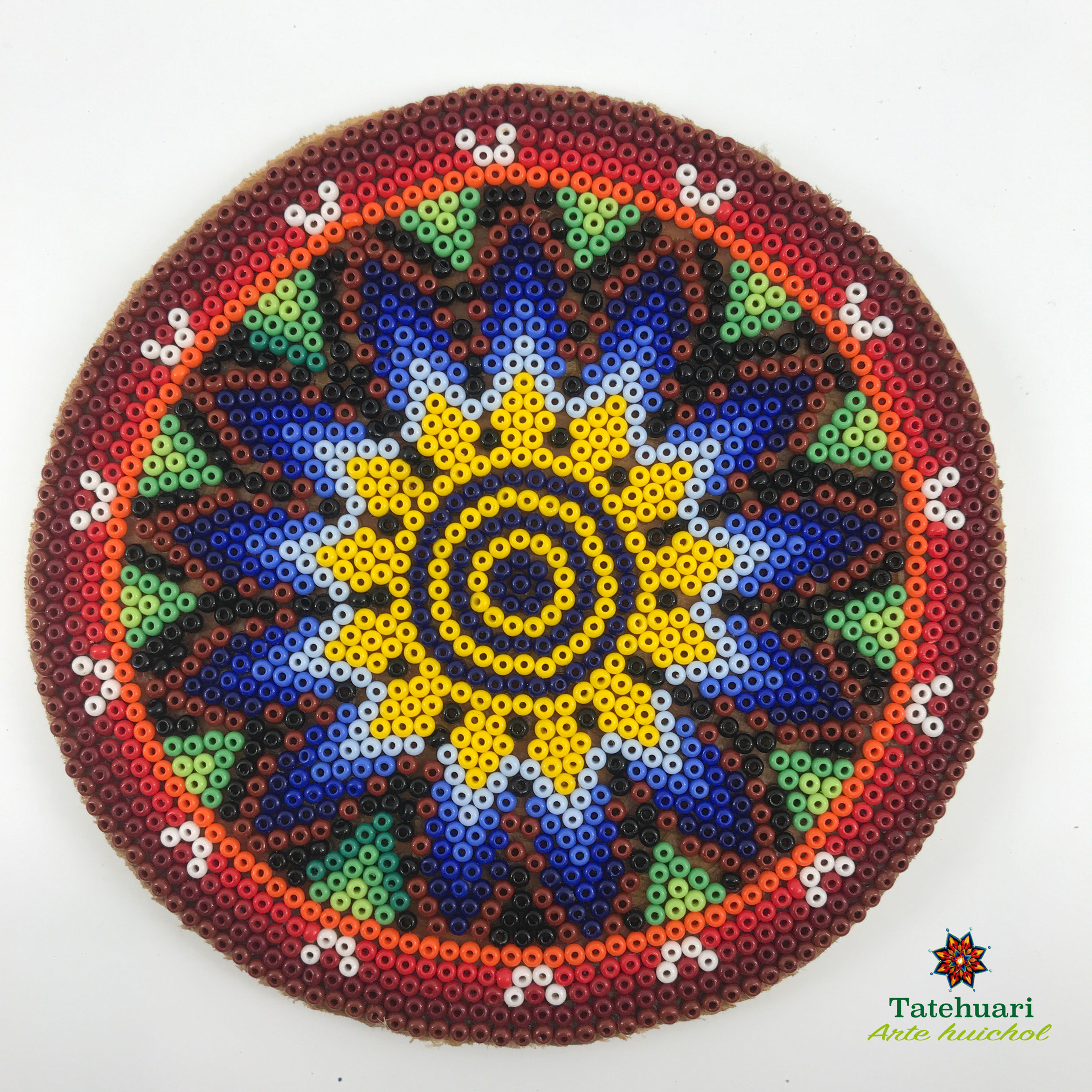 Círculo Forrado con Chaquira - Arte huichol