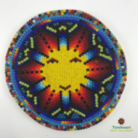 Círculo Forrado con Chaquira - Arte huichol