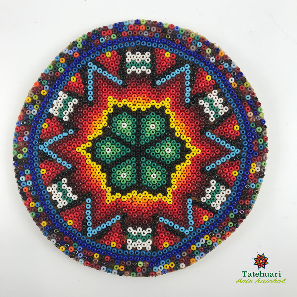 Círculo Forrado con Chaquira - Arte huichol