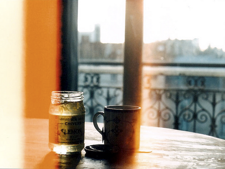 eu escrevo sensações. e elas vêm com música.