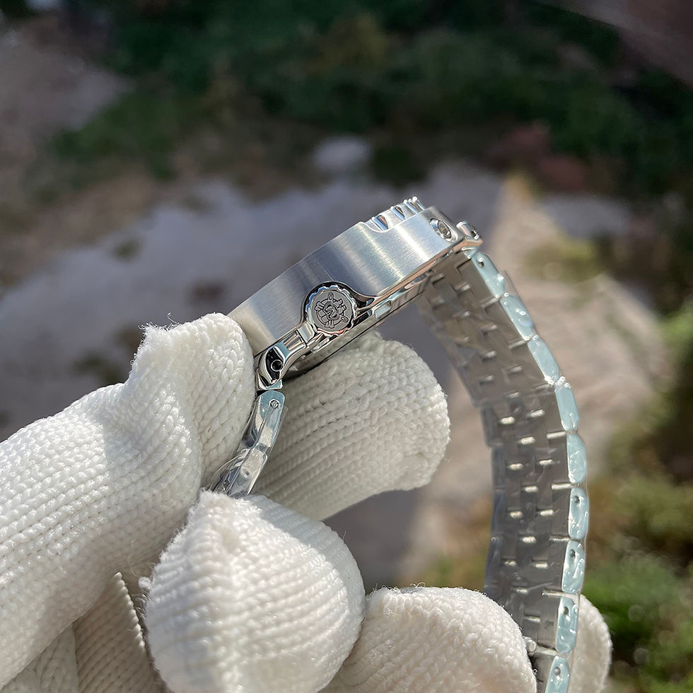 Thumbnail: Steeldive SD1975, TUNA, NH35, AR Sapphire, Lume,Diving,2 Strap BNIB