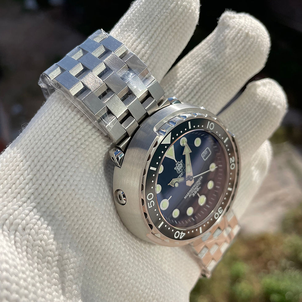 Thumbnail: Steeldive SD1975, TUNA, NH35, AR Sapphire, Lume,Diving,2 Strap BNIB