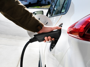Beneficios de instalar un Punto de Recarga para vehículos eléctricos en casa
