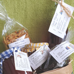 Suppenflädli, Truube/Öpfelsaft Sirup, Erdbeer/Holunderblütenconfi 