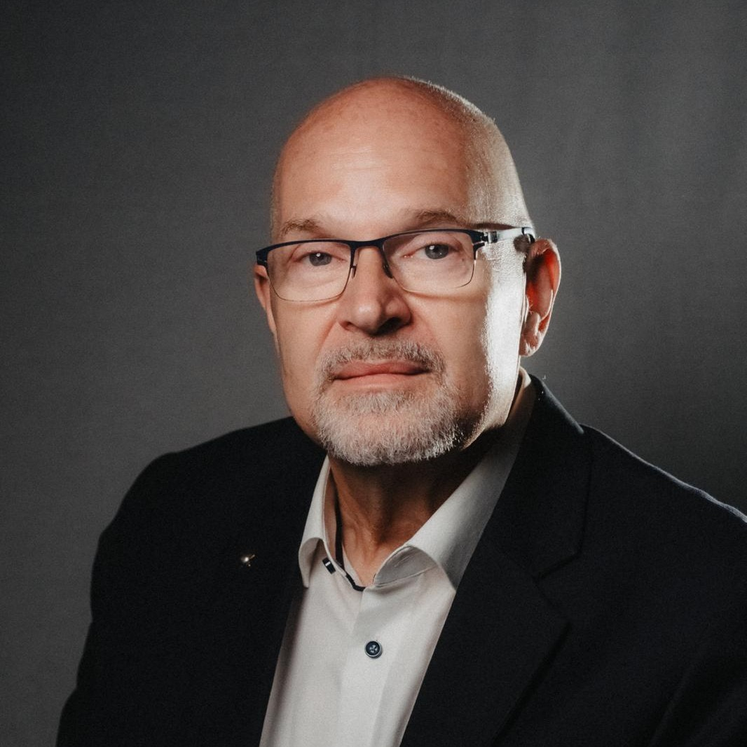 Writer: Dr. Jürgen Bühler