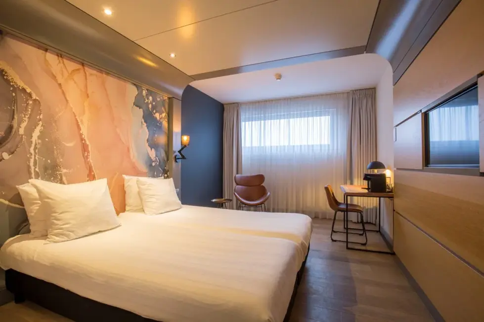 leonardo-hotel-almere-city-center-twin-room-overview_a305d83aa5572cf8bf4fa488f0915707_1200x800_mobile_3