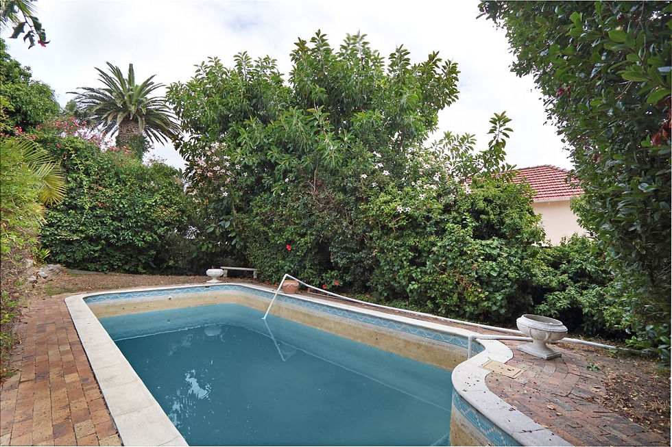 Thumbnail: Five Bedroom House | Bantry Bay, Cape Town | For Sale
