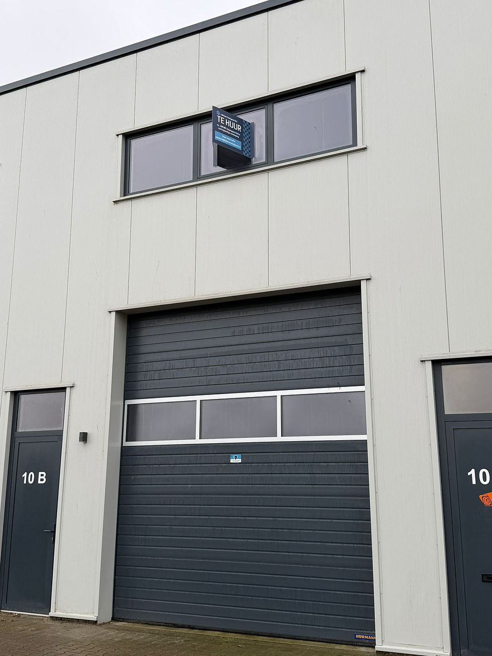 Loods incl. verdieping te huur aan de Eems-Dollardweg in Zuidbroek