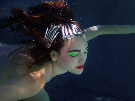 woman-wearing-hair-clips-pool-underwater.jpg