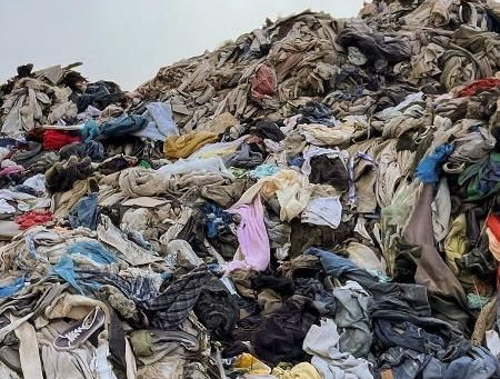 #3 SUSTAINABILITY & RECYCLE: FAST FASHION