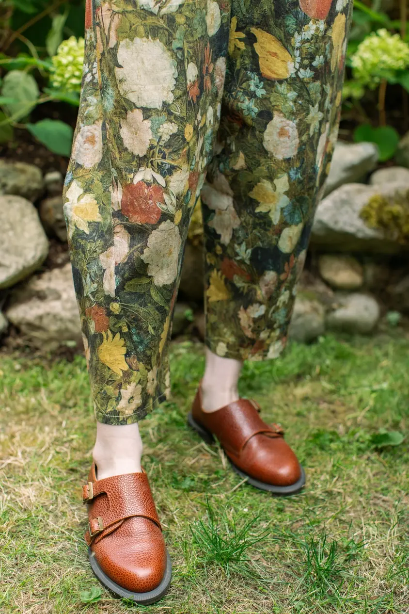 Market of Stars I Dream in Flowers Boho Linen Bee Print Cropped Artist Pants