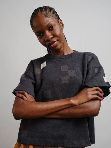 Endery Albers Sweater Tee - Obsidian | love-launch.com