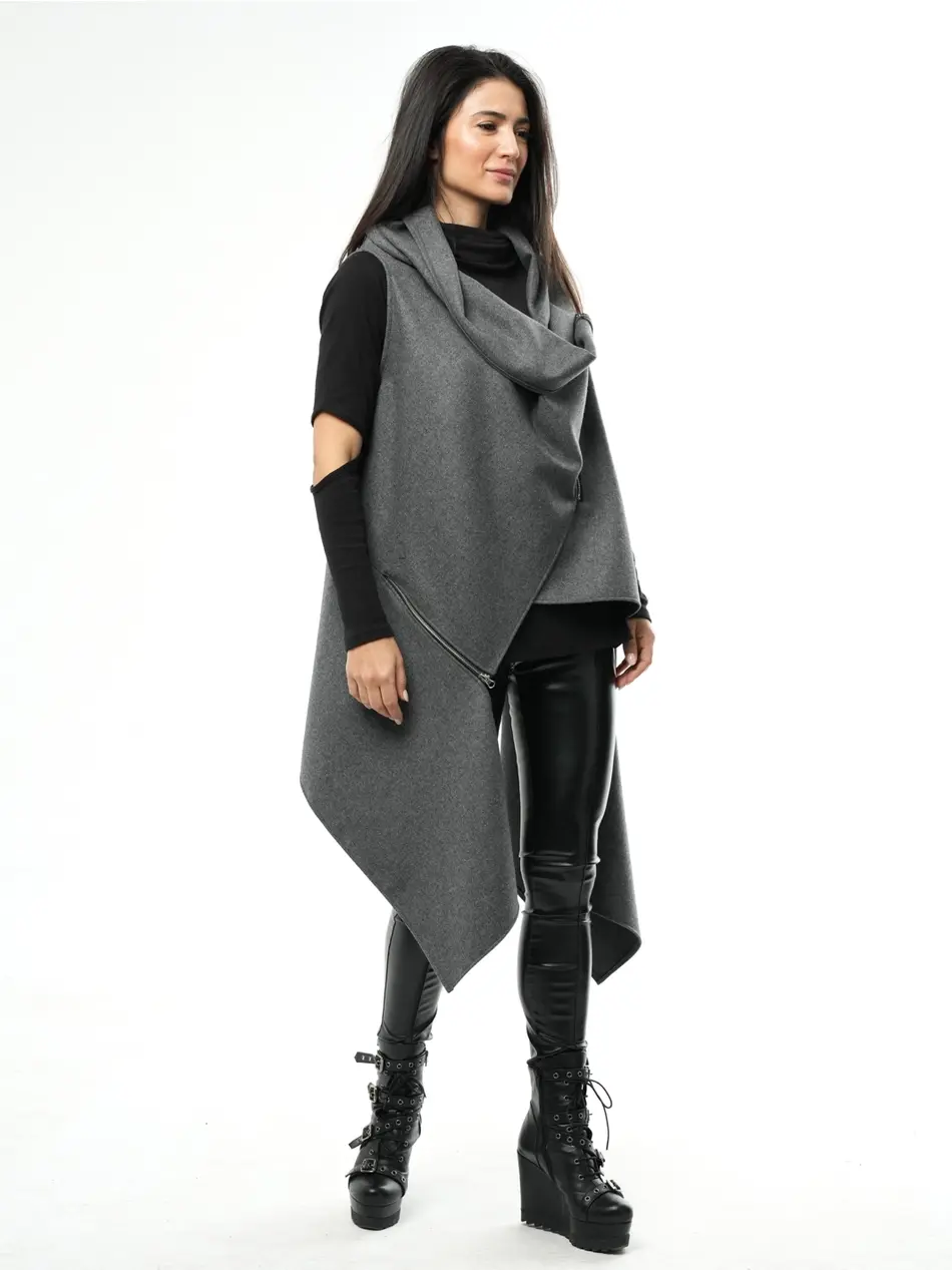 Metamorphoza Extravagant Sleeveless Vest METC0127