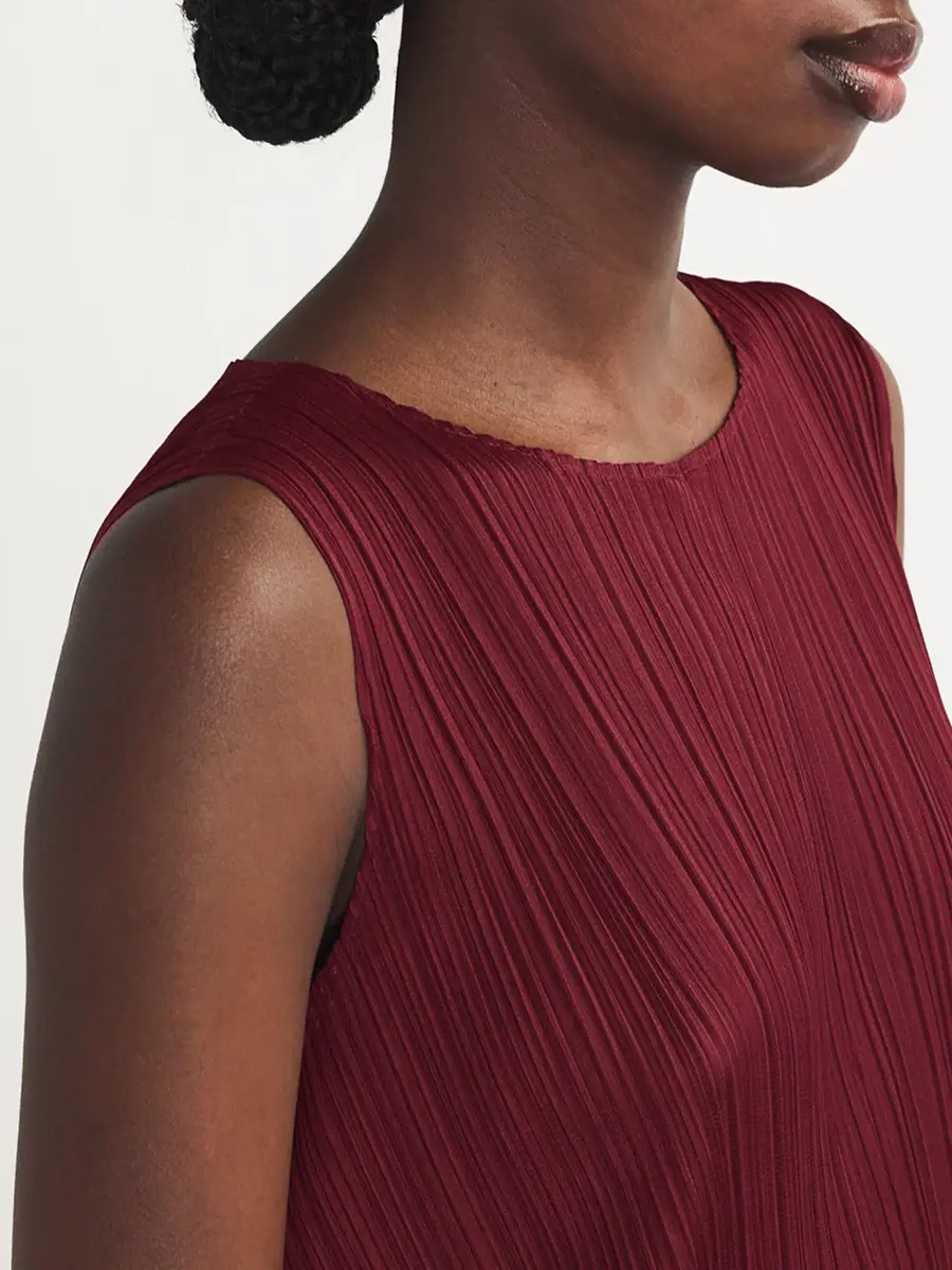 Masa Miyake Pleated Sleeveless Loose Bud Dress in Maroon