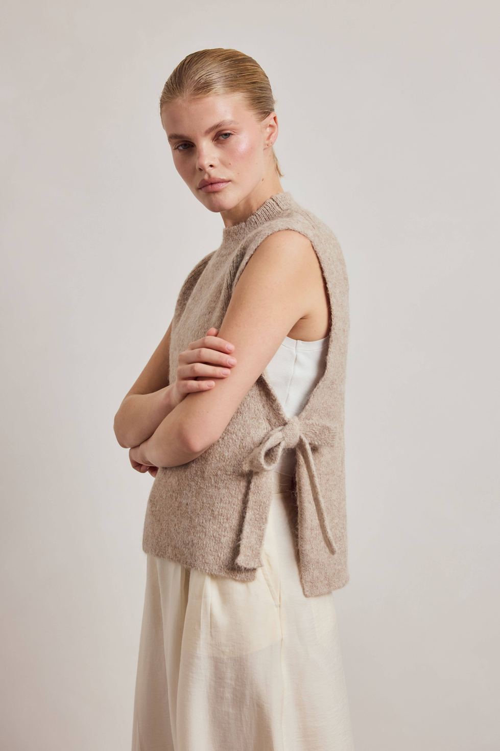 Arctic Fox & Co. Alpaca Vest - Beige ASTVESBEI009