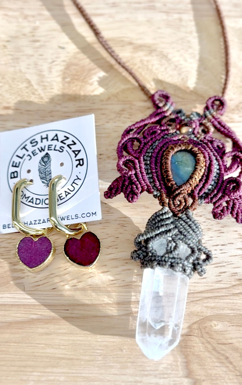 LunArte Sana Labradorite Lune Amulet