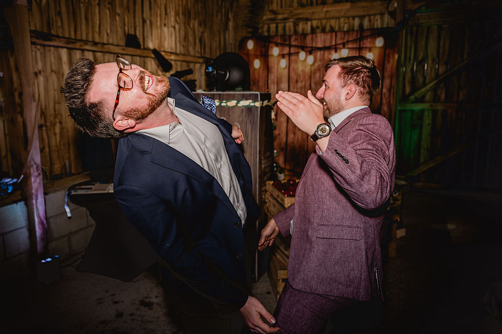 Dizzard Barn Cornwall wedding photography