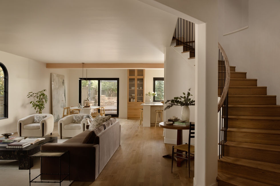 Khun Family Room