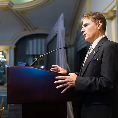 robert-at-podium-10683f50.webp