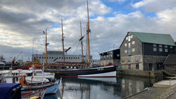 VINNUHÁSKÚLIN | Túr við Westward Ho | Myndafrásøgn 📸