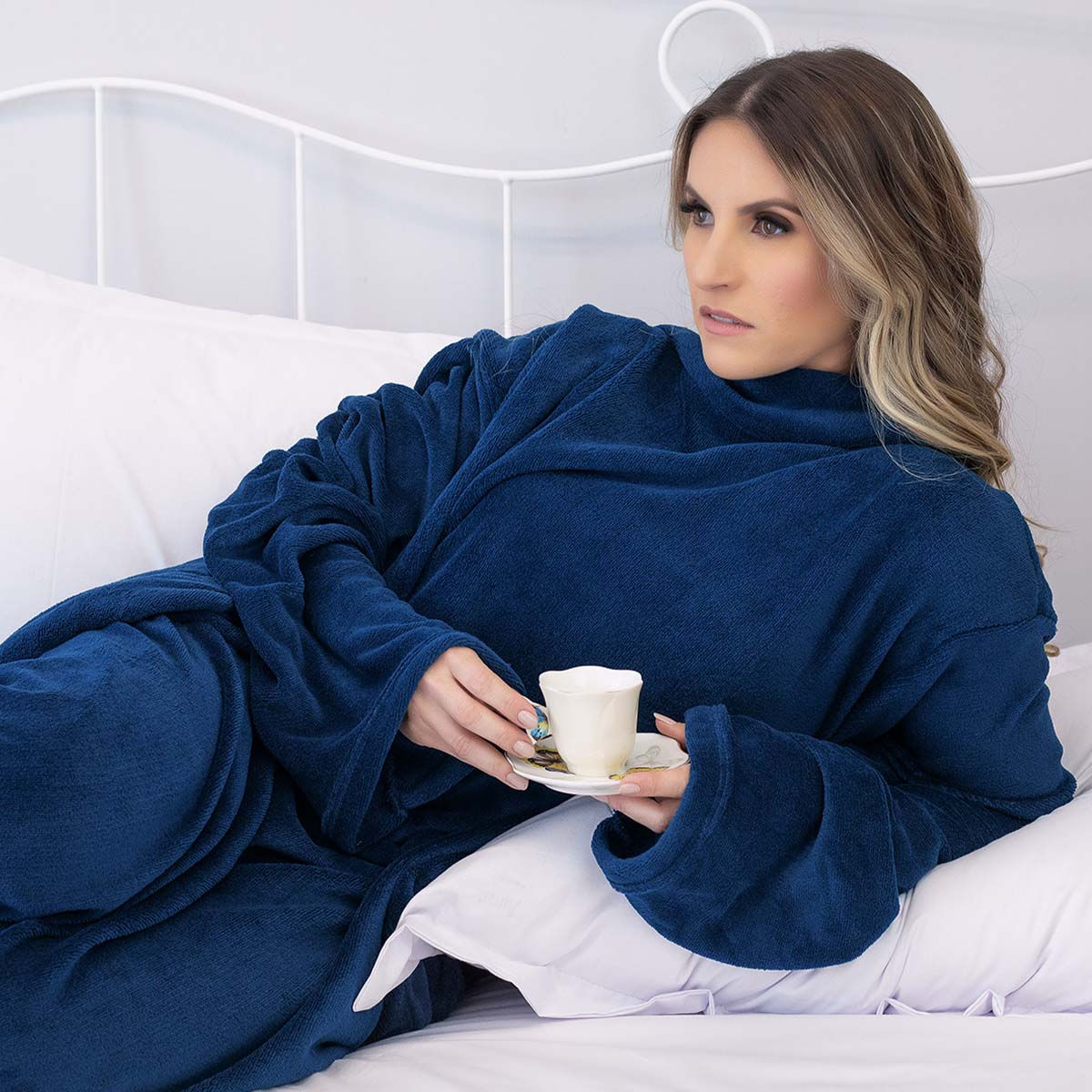 Cobertor Com Mangas Microfibra Nevada 1,90m X 1,50m Marinho - Juma Enxovais