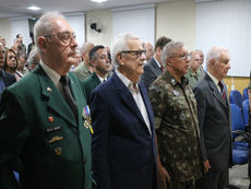 Um silêncio incômodo e persistente General de exército Gilberto Barbosa de Figueiredo (*)