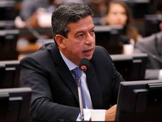 Lira volta a pedir sensibilidade a governadores sobre proposta que fixa ICMS