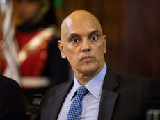 Tornozeleira com vida própria: Defesa de Daniel Silveira pede a troca do equipamento