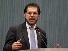 Vinte e sete senadores assinam a convocação de Alexandre de Moraes