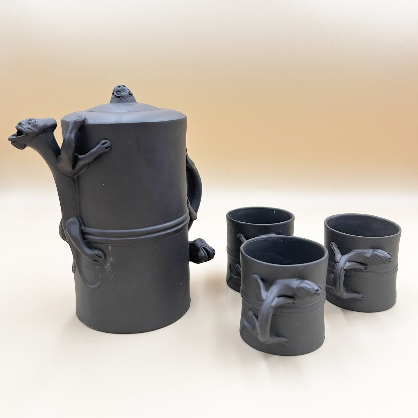 Czajnik Dragon Lizards Yixing, 420 ml, Chiny, lata 1990-2000.