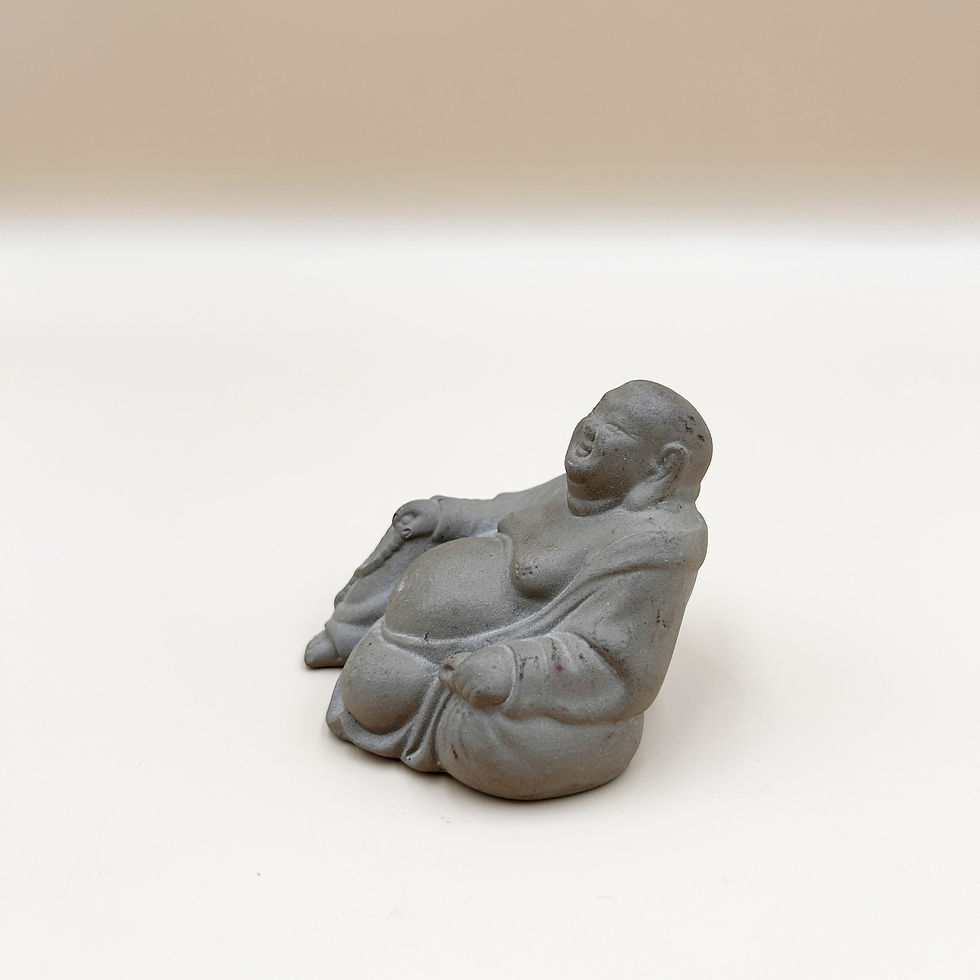 Miniatura: Figurka Śmiejącego się Buddy, czyli Bùdài (布袋 ), Chiny lub Japonia, II poł. XX w