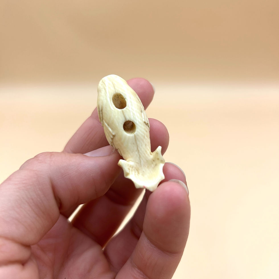 Miniatura: Netsuke koi, Japonia, lata 1920-30.