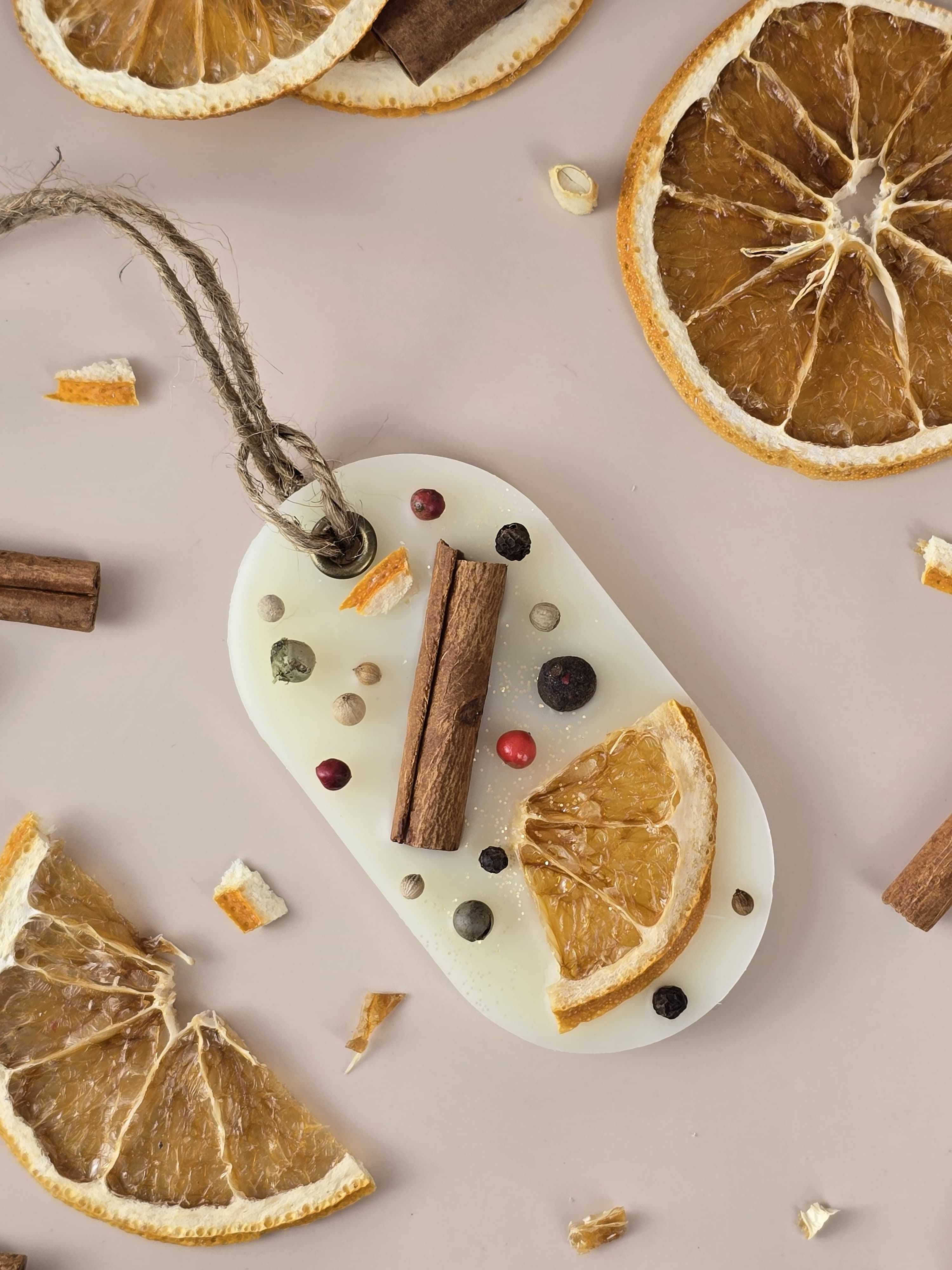 Suspension Parfumée "Noëlle"