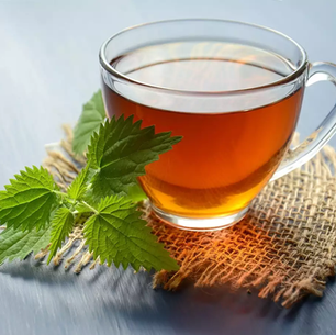 The Healthy Benefits of Peppermint and Green Tea