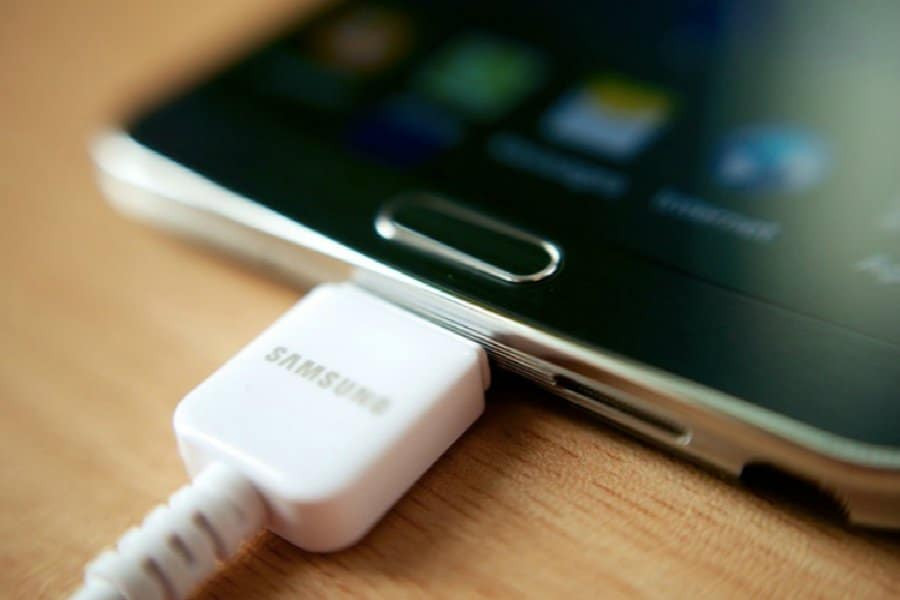 You've Been Charging Your Smartphone Wrong This Whole Time (5)