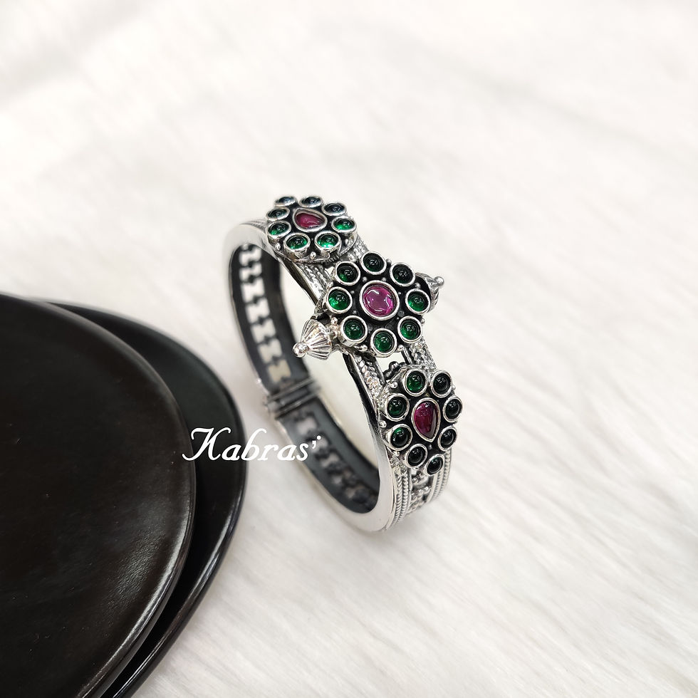 Thumbnail: Multicolored Floral Tribal Kada