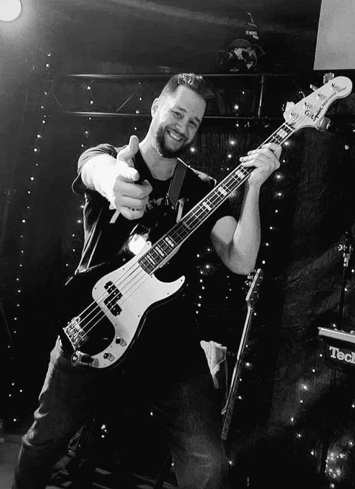 Four Rock Band - Media - 0025