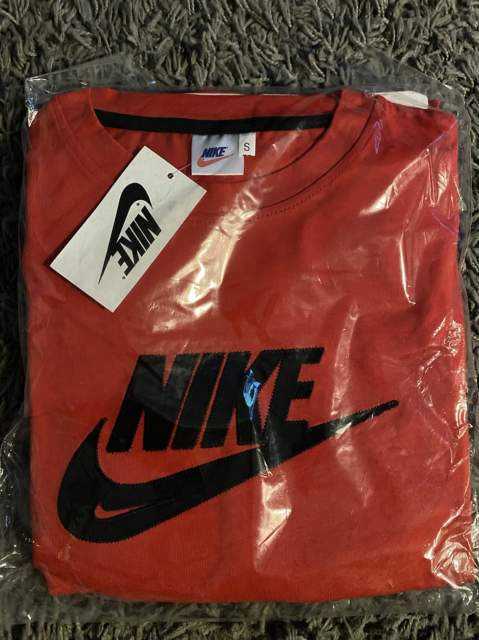 Miniature : Combinaison t-shirt + short 
