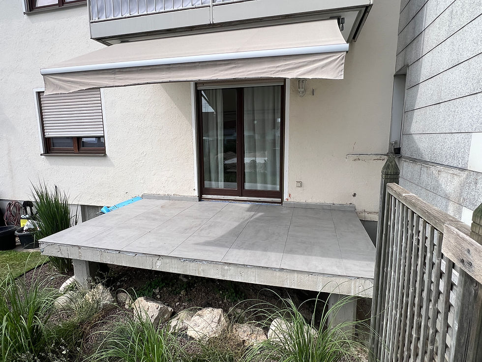 Terrassensanierung in Augsburg mit neuen Fliesen
