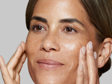 How to Get Rid of Dark Spots: A Comprehensive Guide