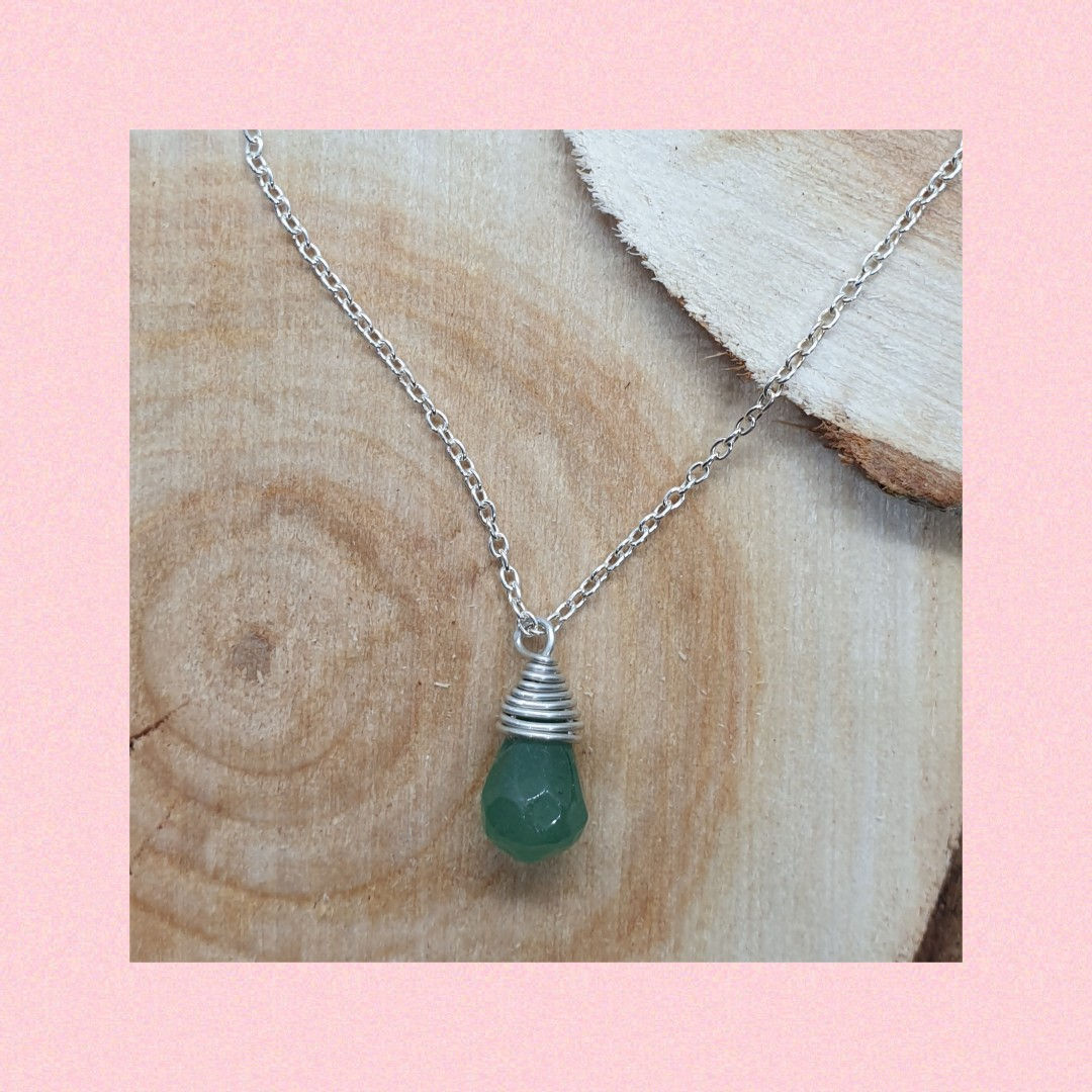 Silverhalsband med agat.