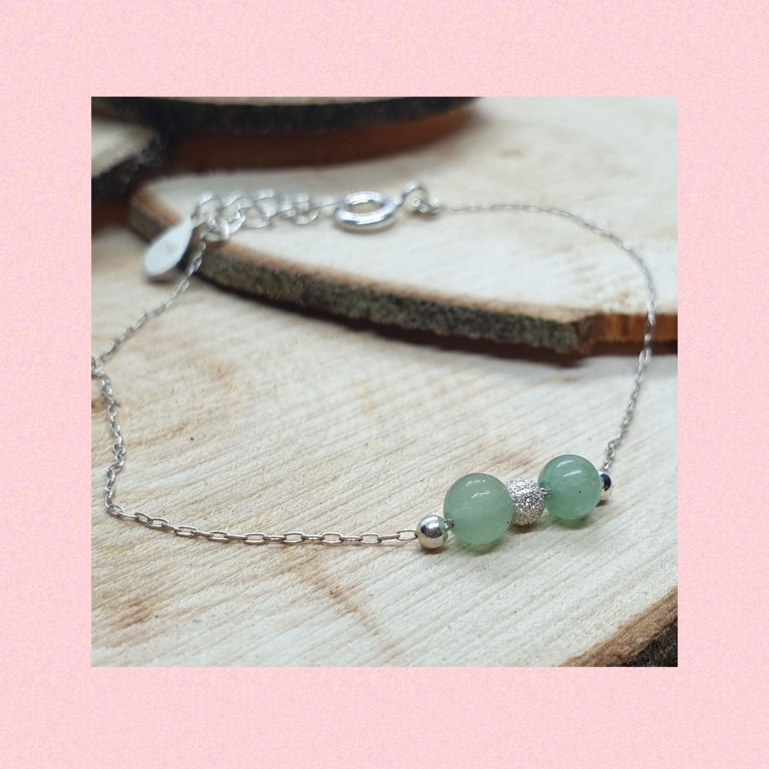 Pulsera de plata con crisoprasa.