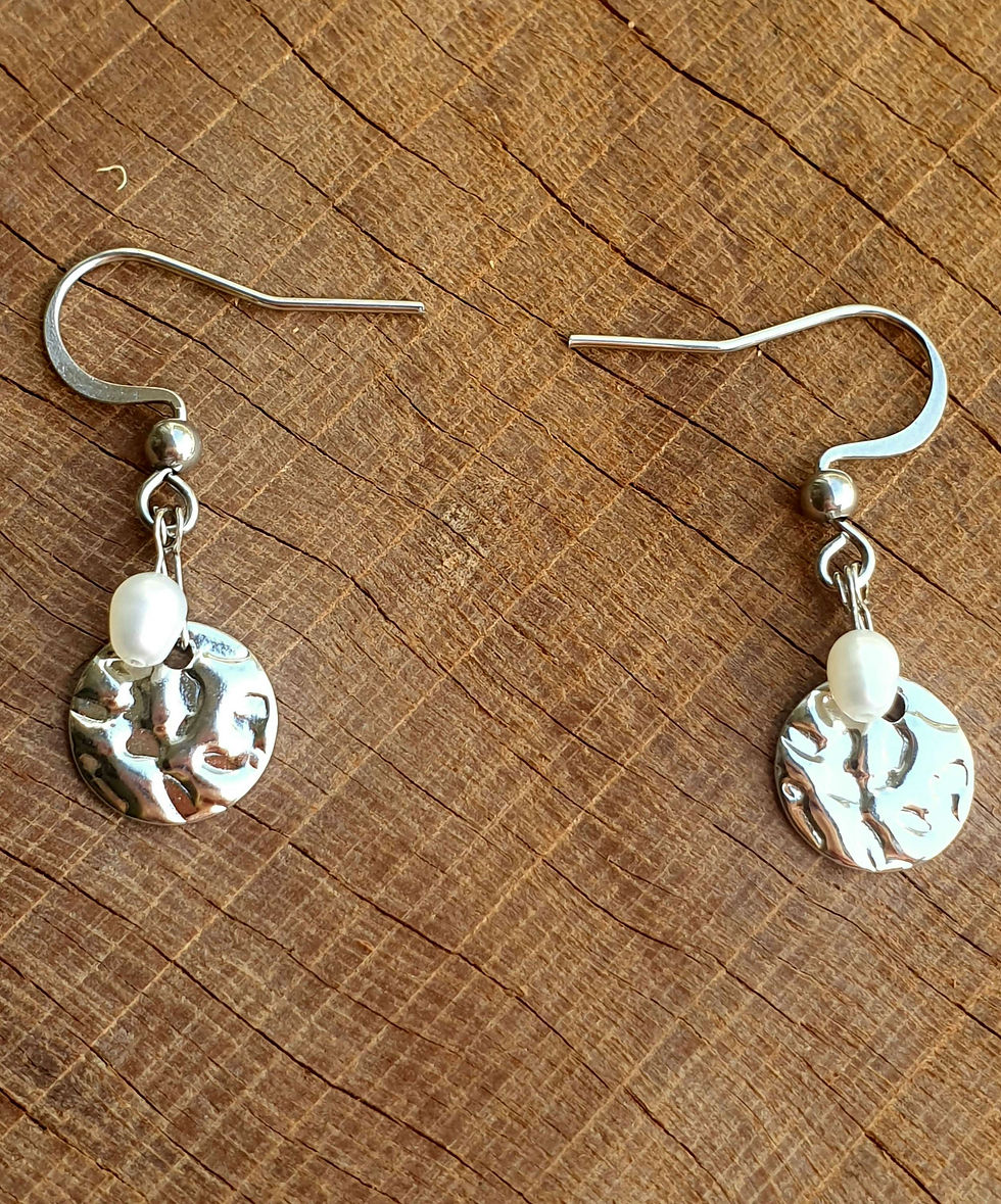 Thumbnail: Molten Coin Layered Necklace with Baby Freshwater Pearl in polished steel #014NS