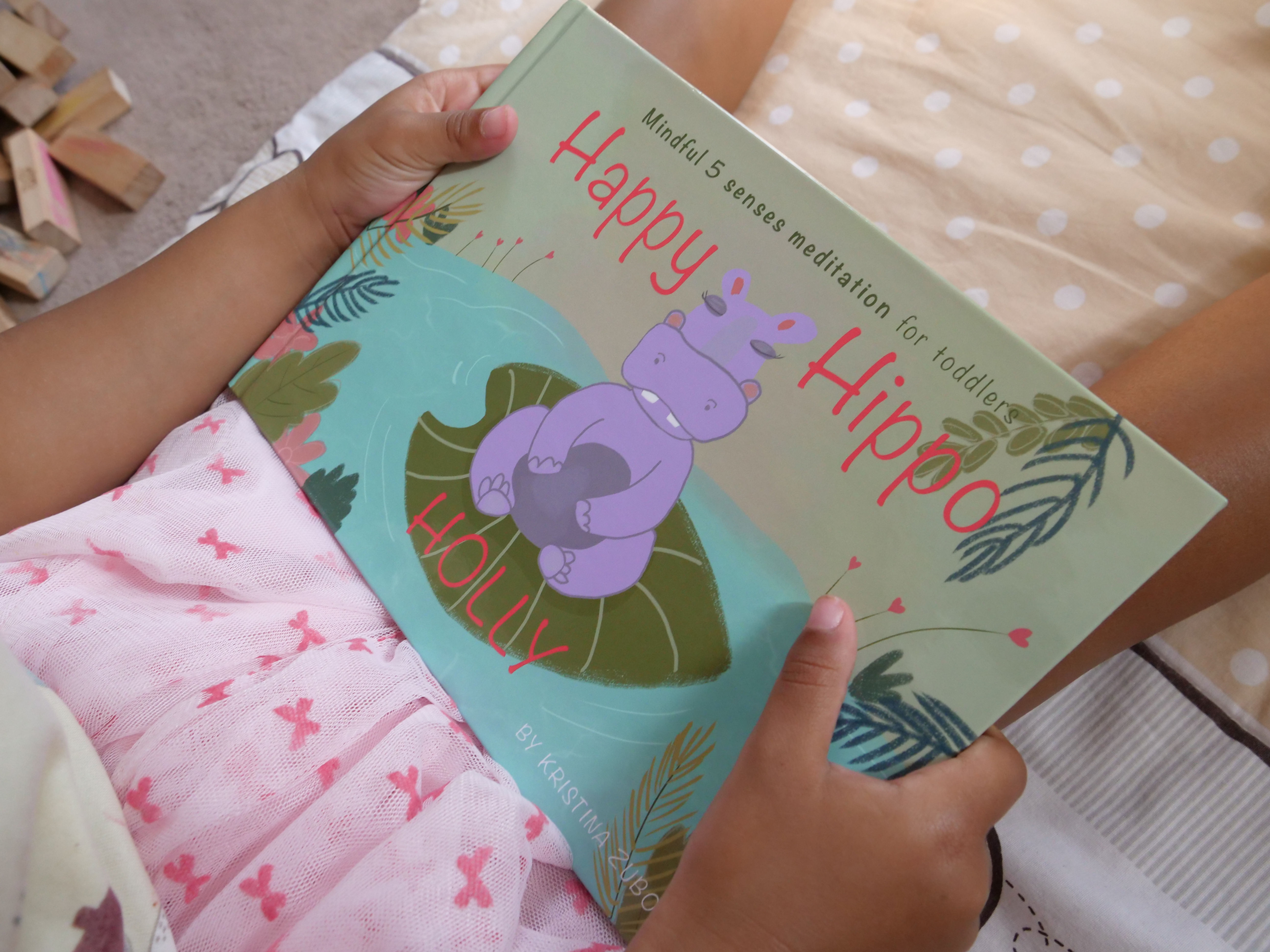 Hippo Holly’s Book -Five Senses Adventure