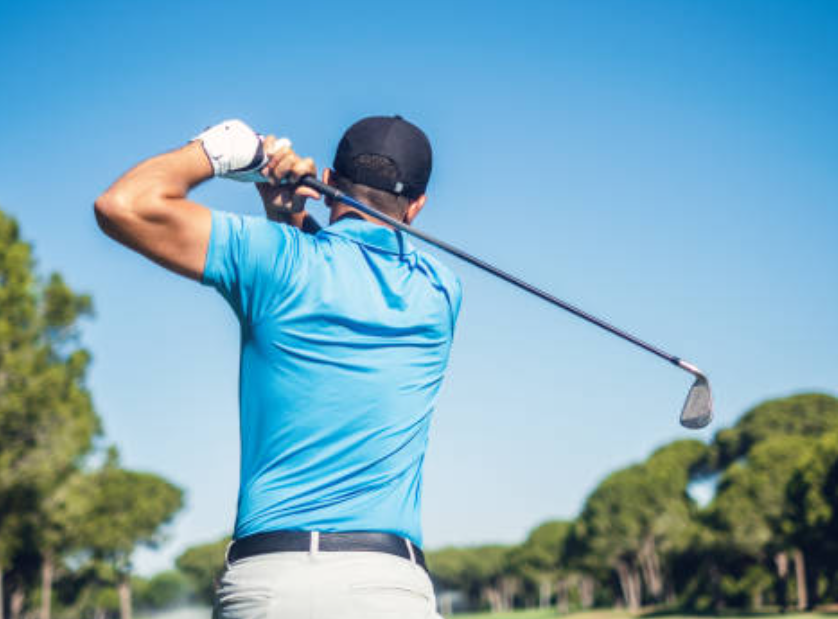 7 ERRORES QUE LOS GOLFISTAS AFICIONADOS COMETEN EN EL CAMPO 