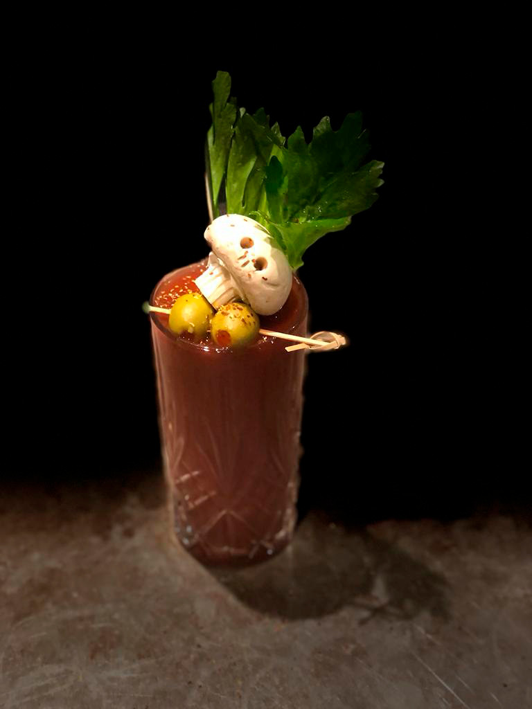 Cóctel Bloody Moría, en La Nobia de Lavapiés.