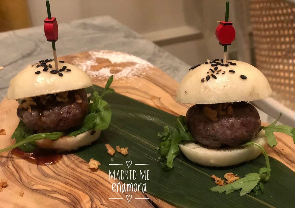 Las mini hamburguesas de wagyu son un irresistible bocado.