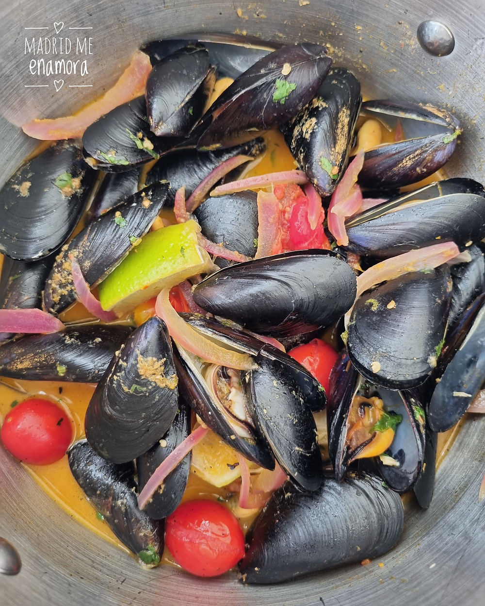 Los mejillones en salsa Zaga están ¡de toma pan y moja!