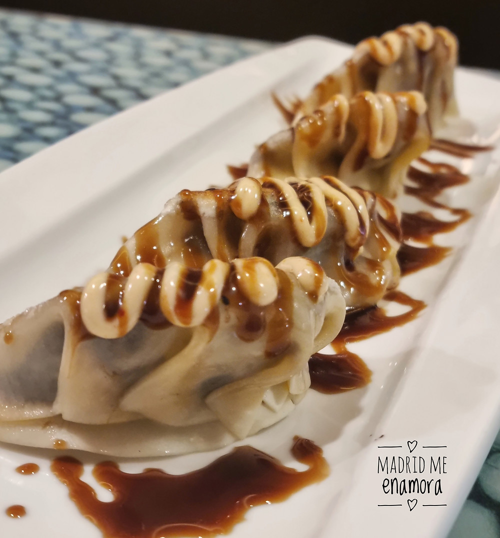 Las gyozas de rabo de toro están ¡brutales!.